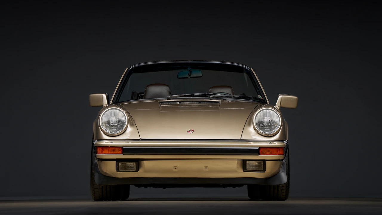 1985 Porsche 911 Carrera 3.2 - Image 15 of 31