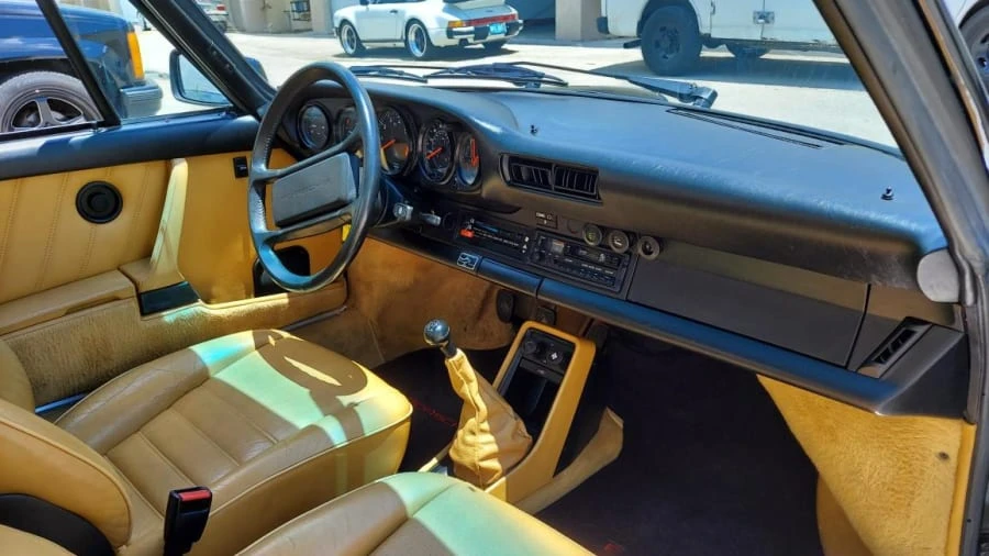 1985 Porsche 911 Carrera 3.2 - Image 4 of 7