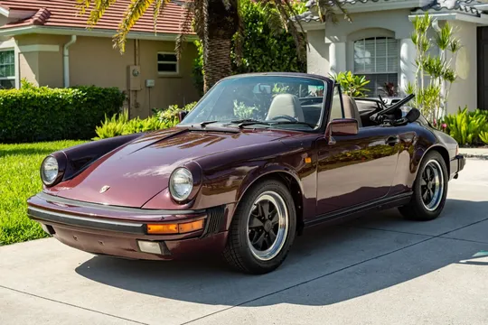 1985 Porsche 911 Carrera Cabriolet