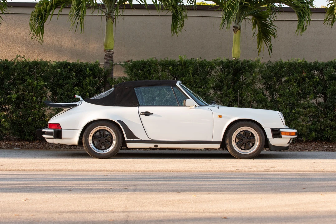 1985 Porsche 911 Carrera 3.2 - Image 13 of 31