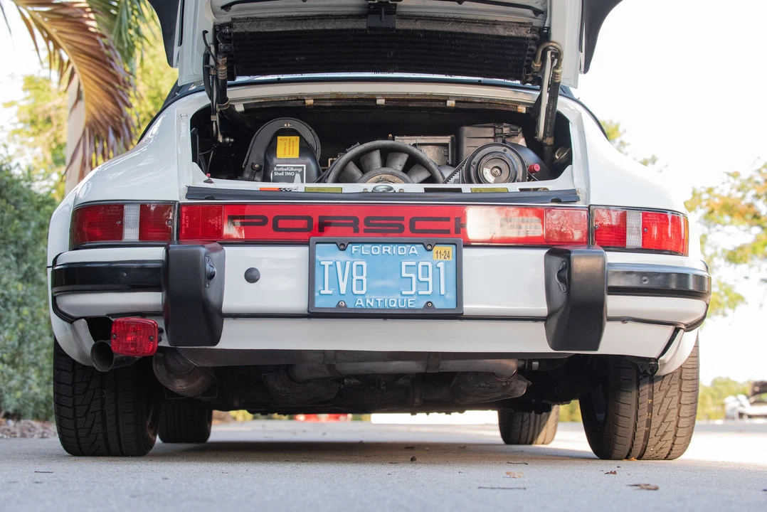 1985 Porsche 911 Carrera 3.2 - Image 20 of 31