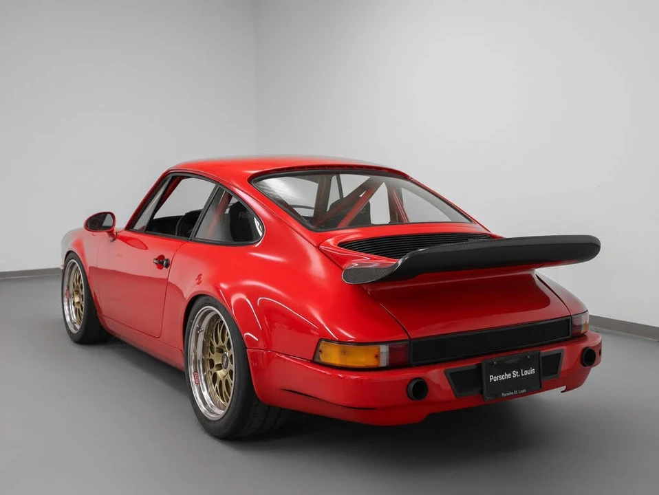 1985 Porsche 911 Carrera 3.2 - Image 3 of 31