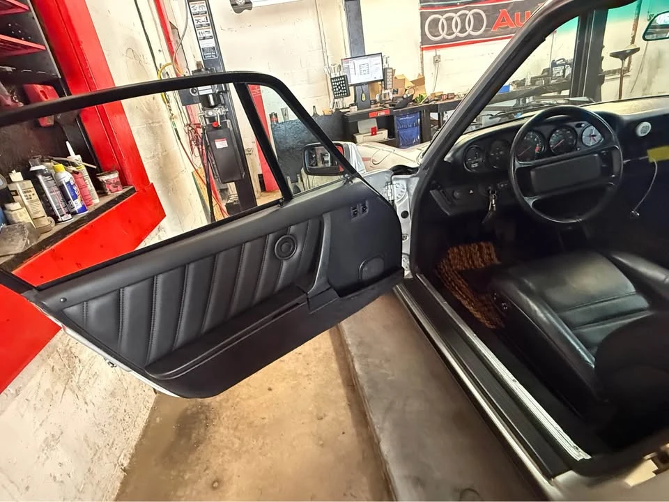 1985 Porsche 911 Carrera 3.2 - Image 9 of 16