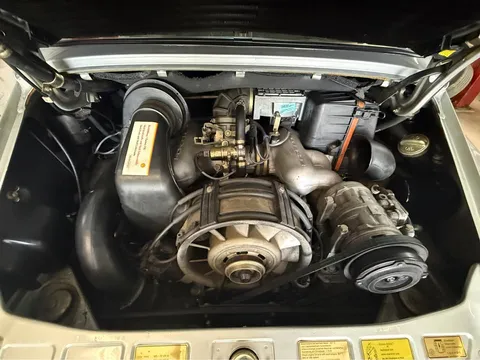 1985 Porsche 911 Carrera Coupe