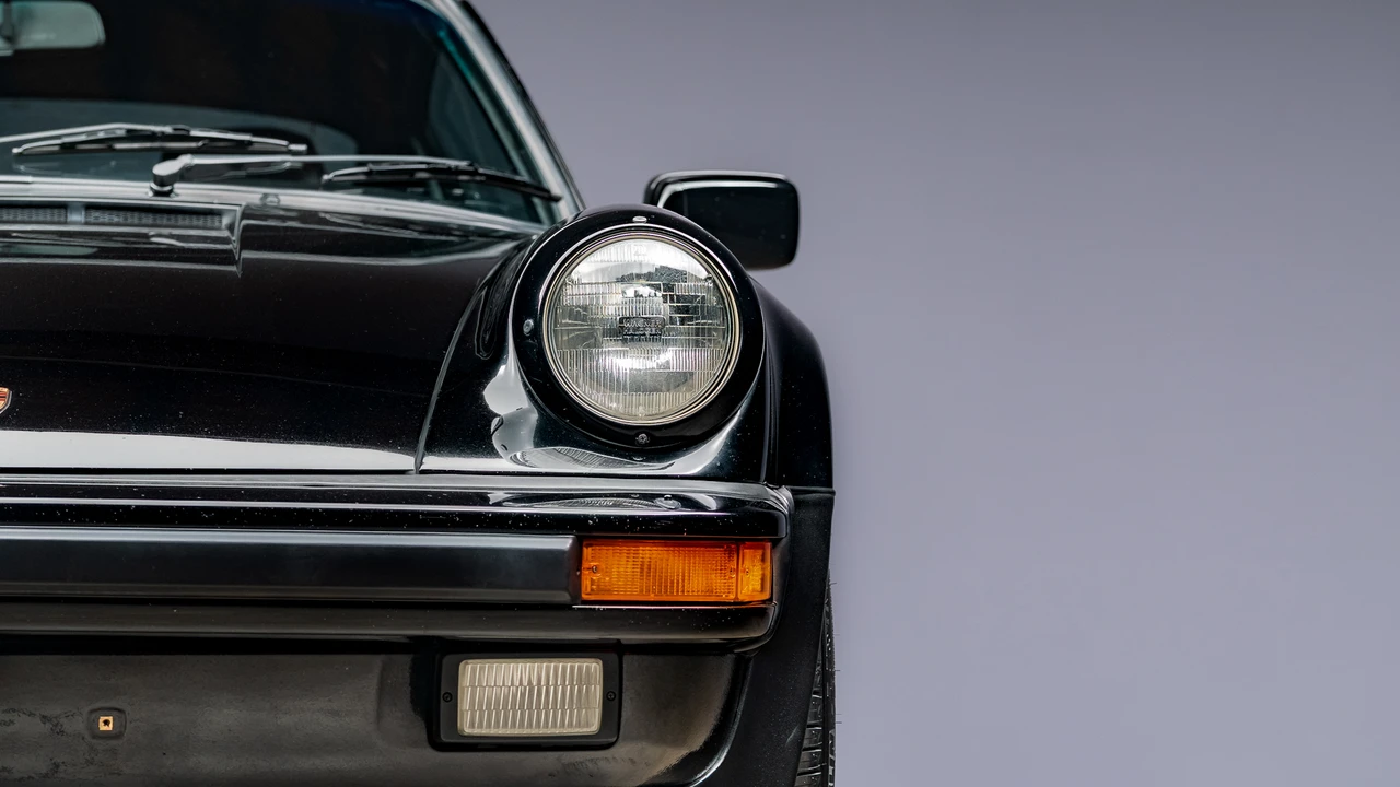 1985 Porsche 911 Carrera 3.2 - Image 29 of 31