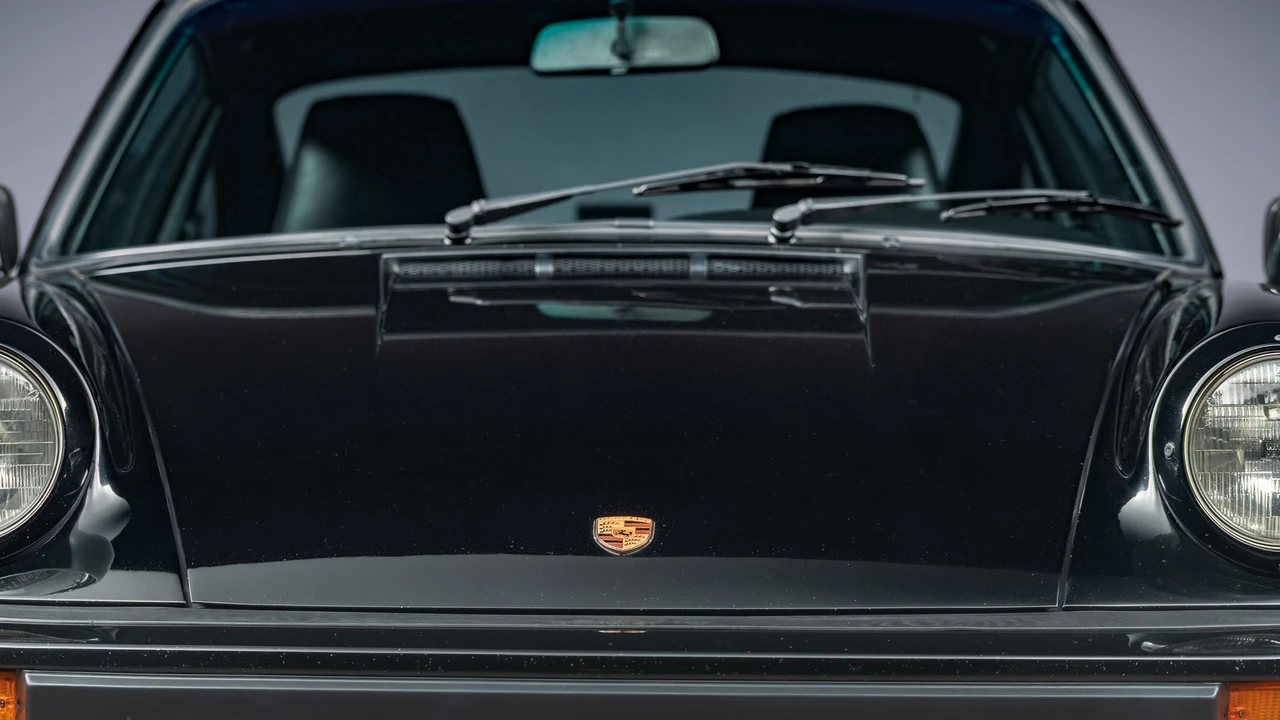 1985 Porsche 911 Carrera 3.2 - Image 30 of 31