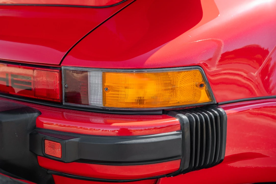 1985 Porsche 911 Carrera 3.2 - Image 24 of 31