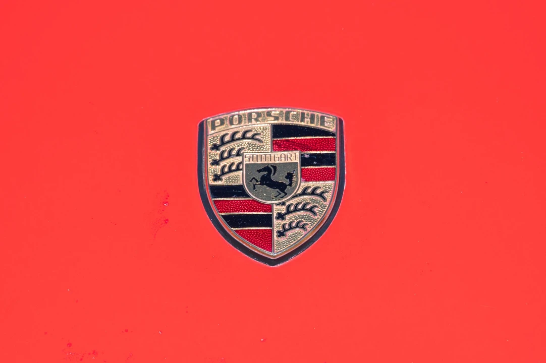 1985 Porsche 911 Carrera 3.2 - Image 29 of 31