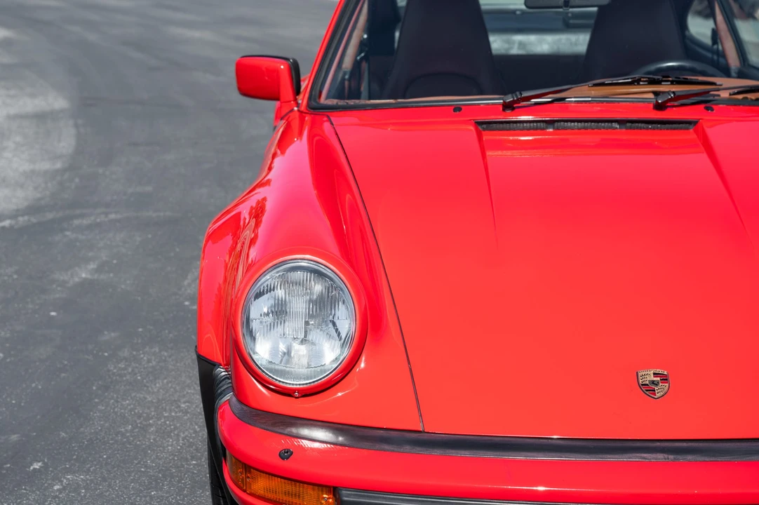 1985 Porsche 911 Carrera 3.2 - Image 9 of 31