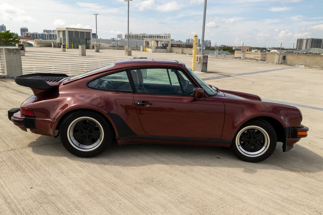 1985 Porsche 911 Carrera 3.2 - Image 28 of 31