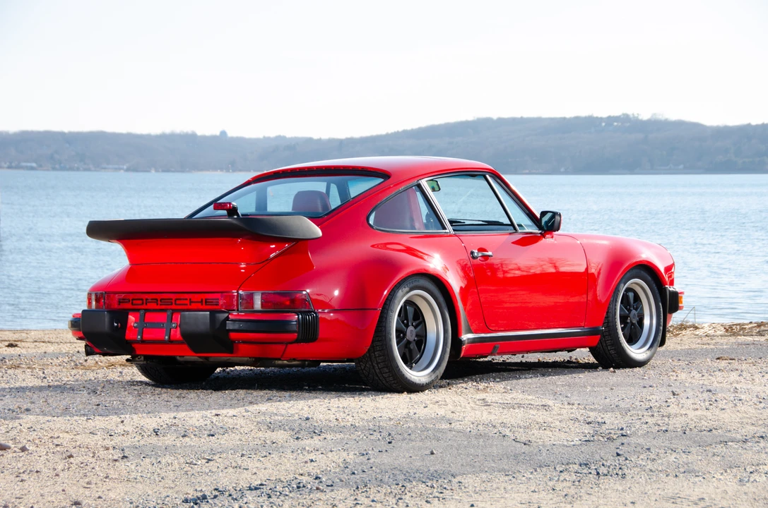 1985 Porsche 911 Carrera 3.2 - Image 16 of 31