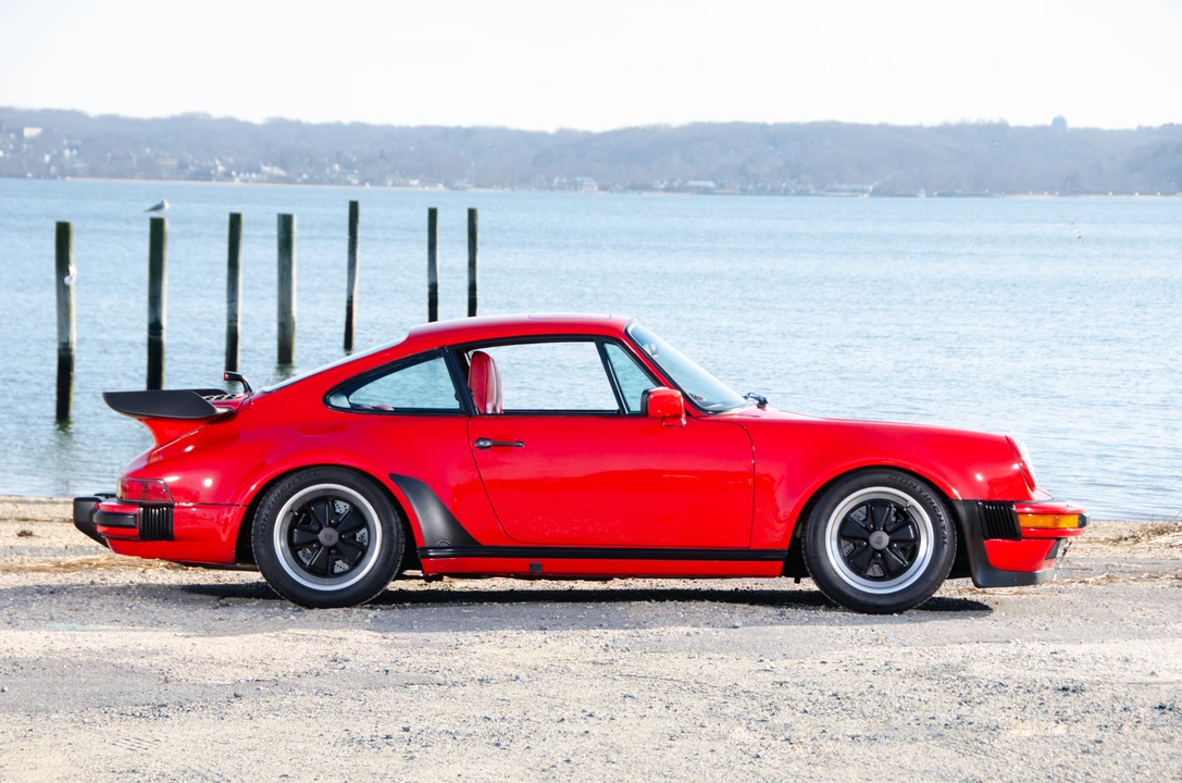 1985 Porsche 911 Carrera 3.2 - Image 13 of 31