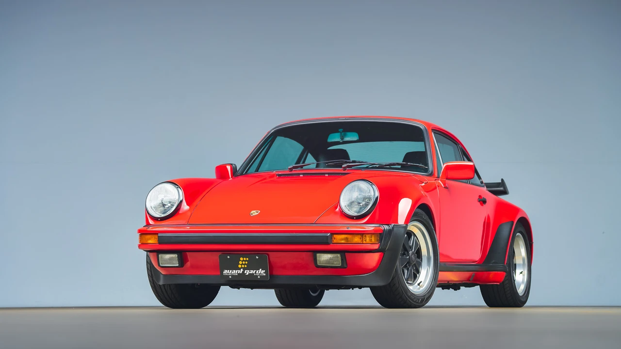 1985 Porsche 911 Carrera 3.2 - Image 13 of 31