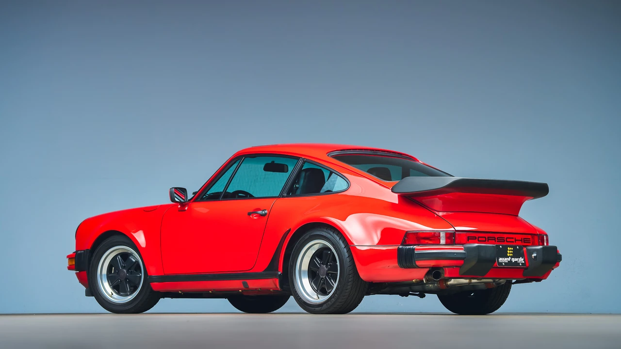 1985 Porsche 911 Carrera 3.2 - Image 16 of 31