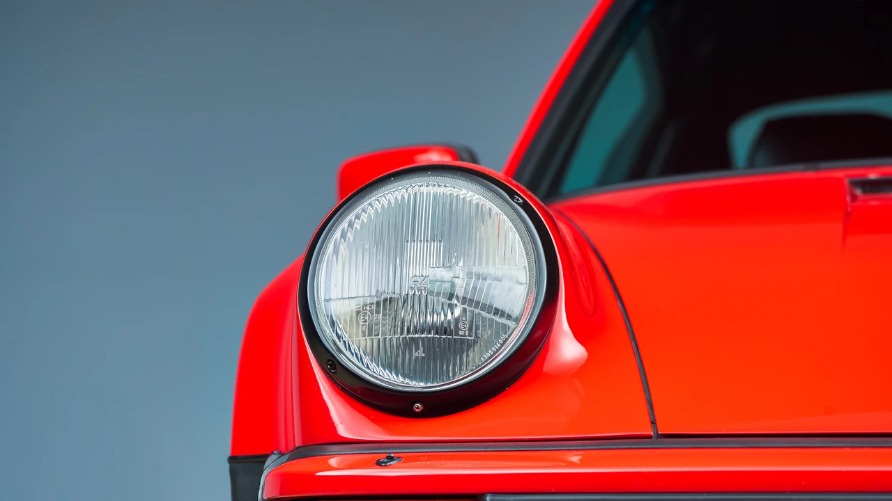 1985 Porsche 911 Carrera 3.2 - Image 29 of 31