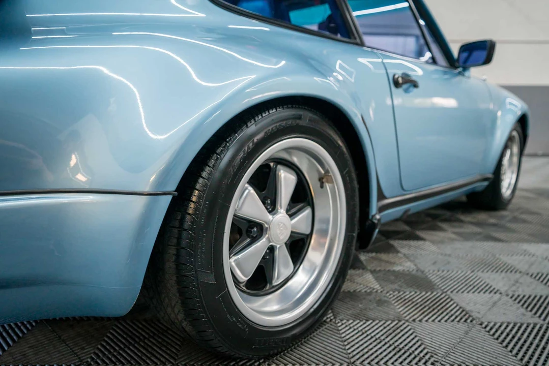 1985 Porsche 911 Carrera 3.2 - Image 17 of 31