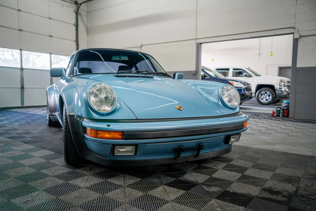 1985 Porsche 911 Carrera 3.2 - Image 11 of 31