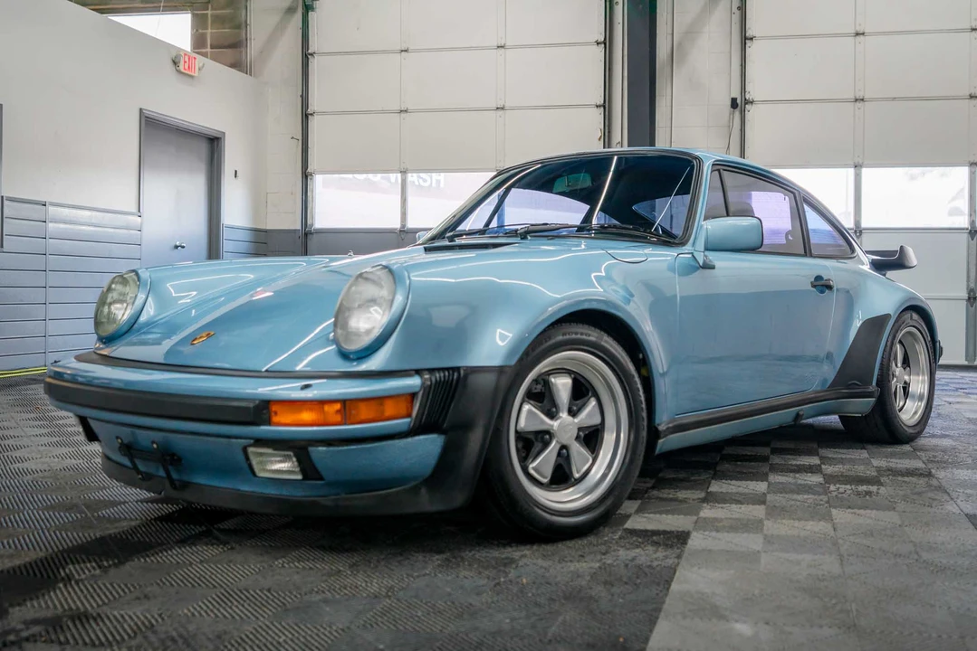 1985 Porsche 911 Carrera 3.2 - Image 5 of 31