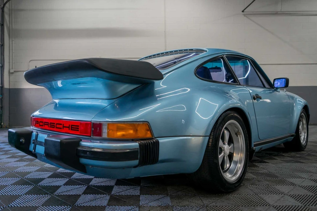 1985 Porsche 911 Carrera 3.2 - Image 15 of 31