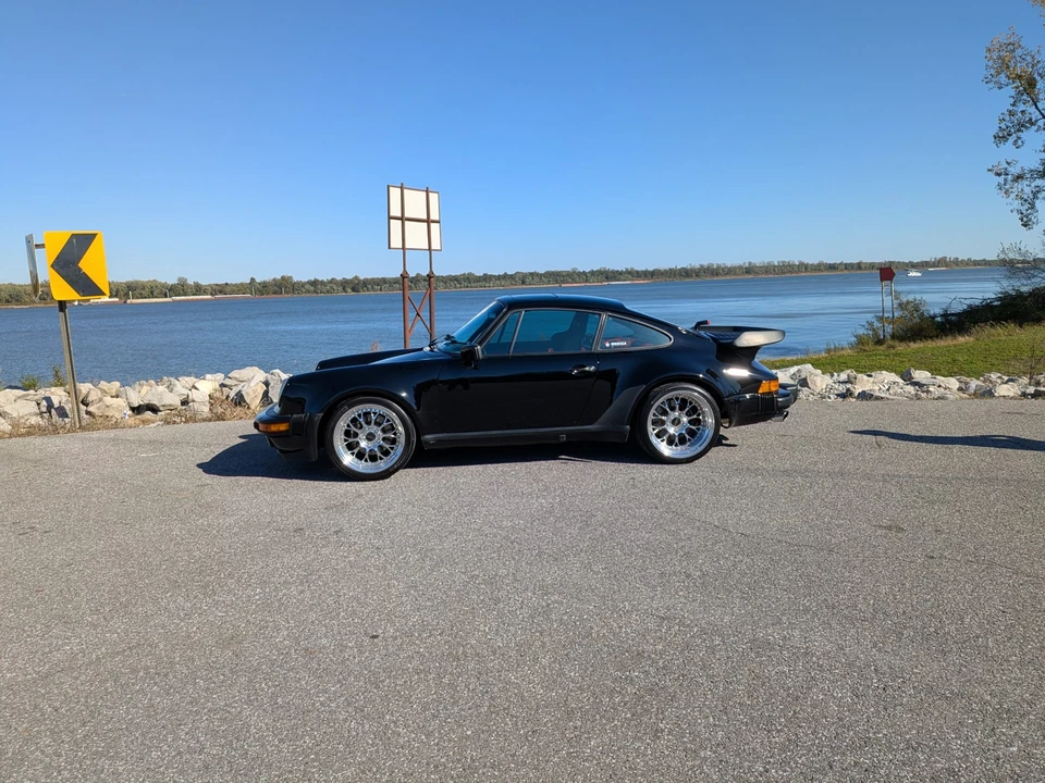 1985 Porsche 911 Carrera 3.2 - Image 3 of 31