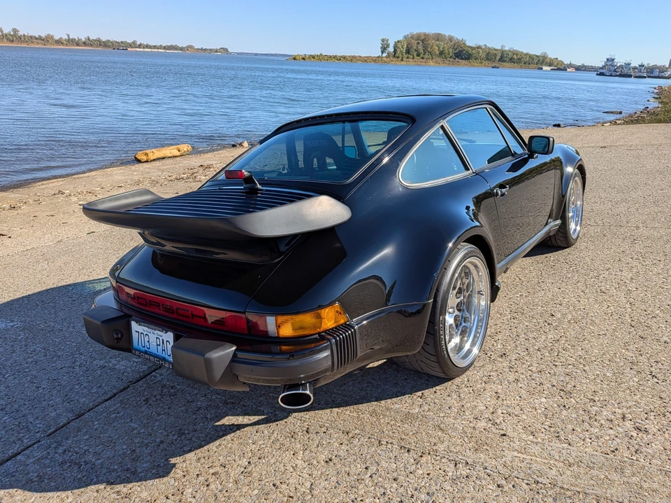 1985 Porsche 911 Carrera 3.2 - Image 5 of 31