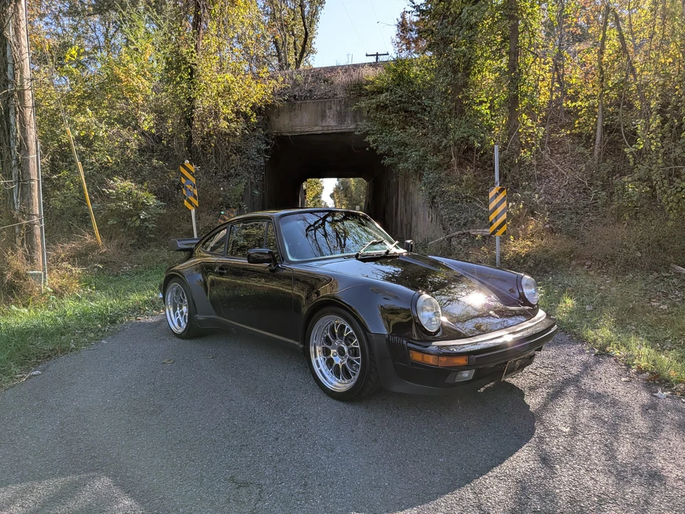 1985 Porsche 911 Carrera 3.2 - Image 15 of 31