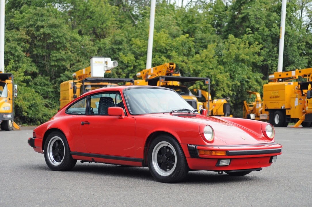 1985 Porsche 911 Carrera 3.2 - Image 18 of 31