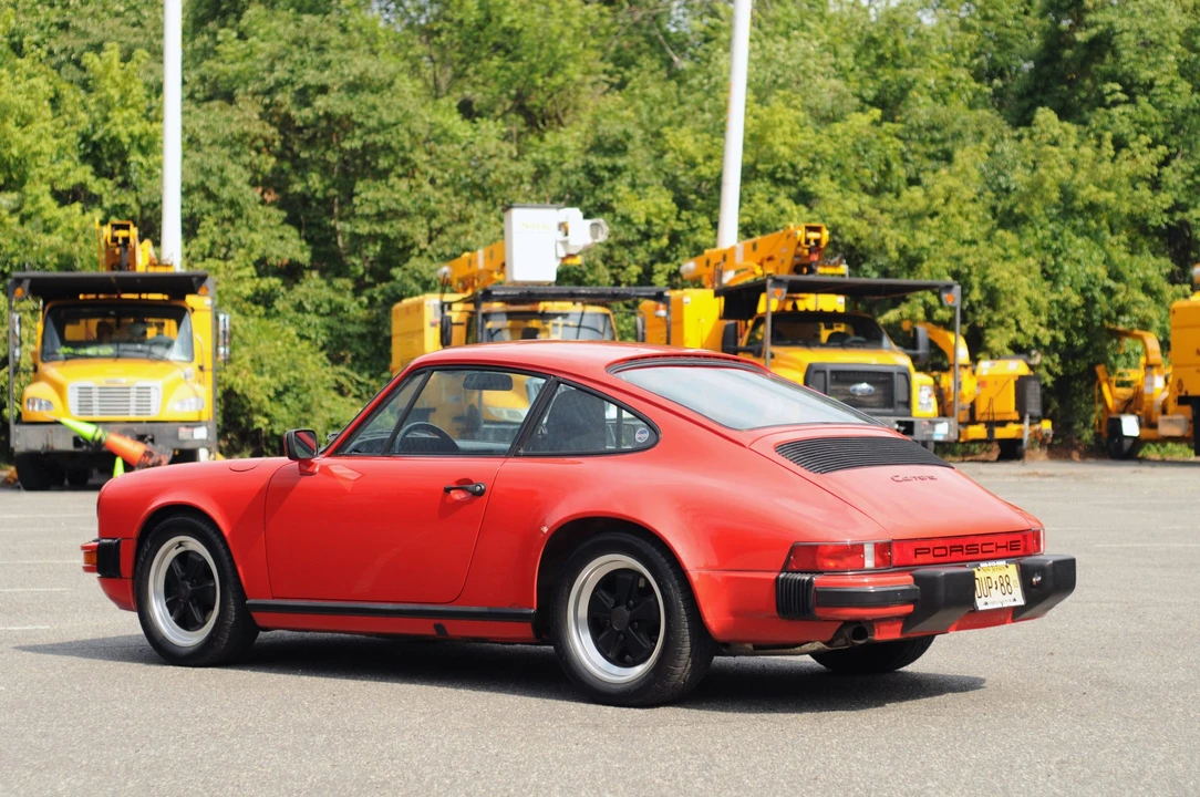 1985 Porsche 911 Carrera 3.2 - Image 10 of 31