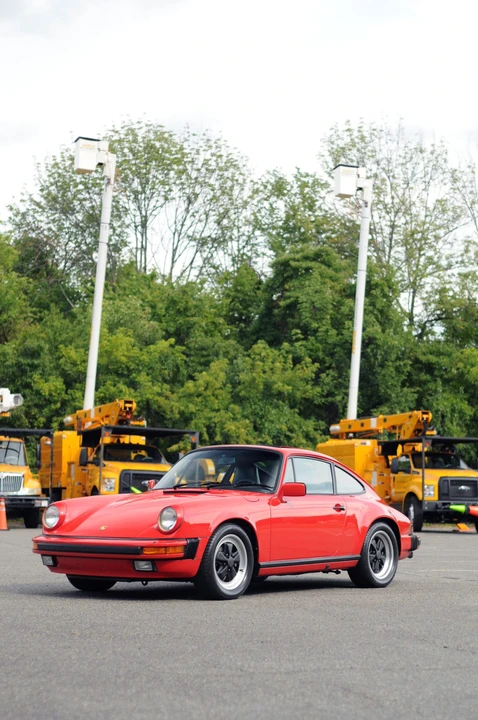 1985 Porsche 911 Carrera 3.2 - Image 2 of 31