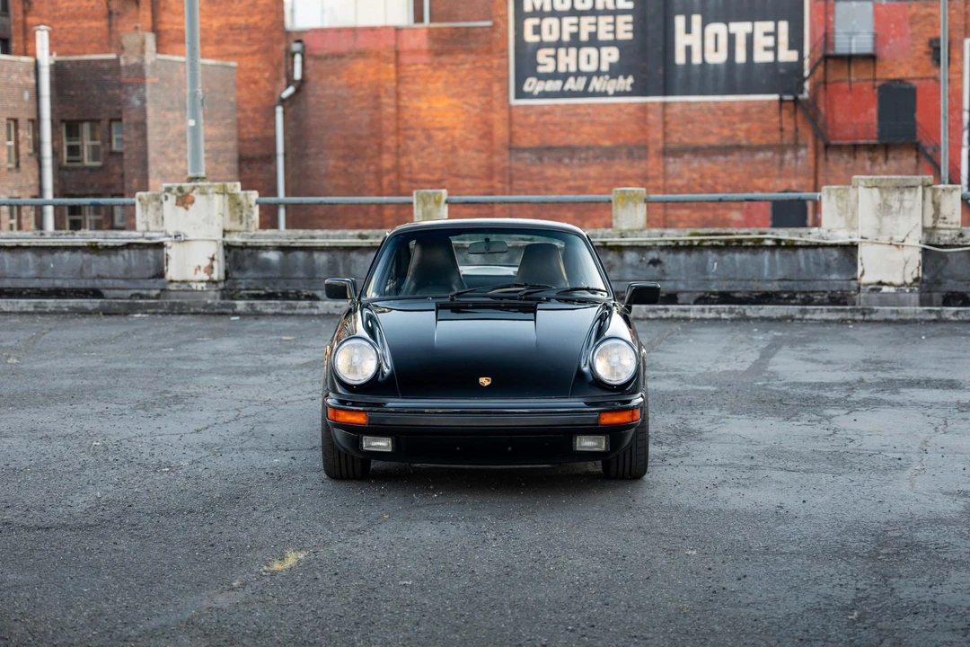 1985 Porsche 911 Carrera 3.2 - Image 2 of 31