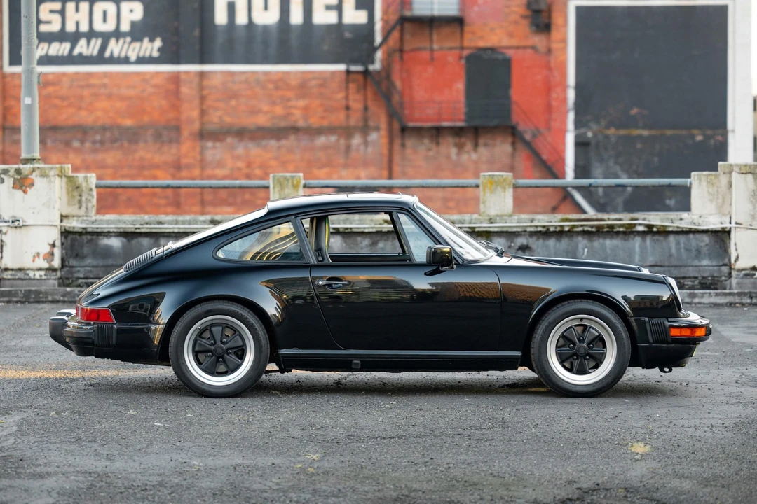 1985 Porsche 911 Carrera 3.2 - Image 13 of 31