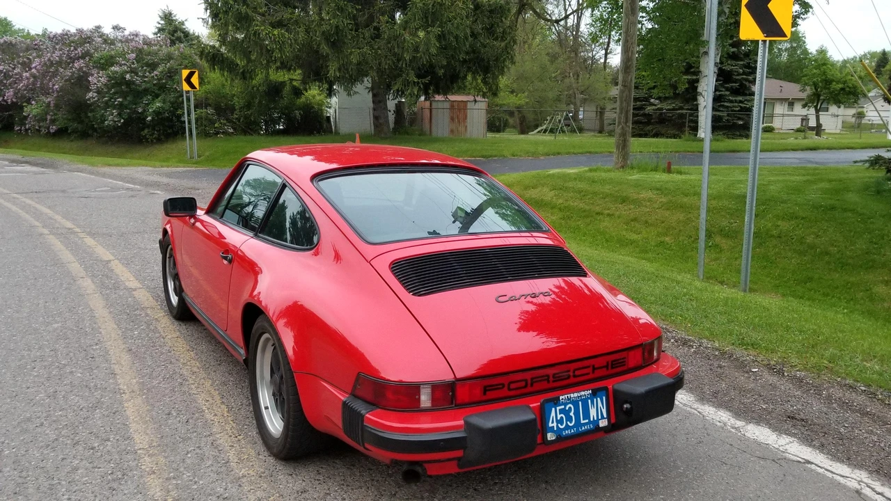 1985 Porsche 911 Carrera 3.2 - Image 3 of 31