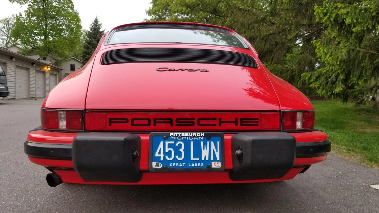1985 Porsche 911 Carrera 3.2 - Image 7 of 31
