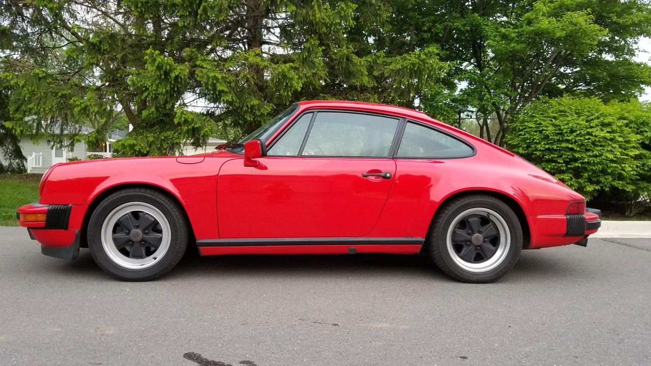 1985 Porsche 911 Carrera 3.2 - Image 17 of 31