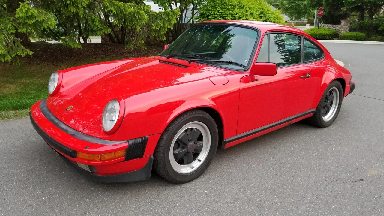 1985 Porsche 911 Carrera 3.2 - Image 16 of 31