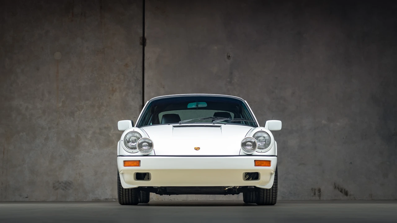 1985 Porsche 911 Carrera 3.2 - Image 11 of 31