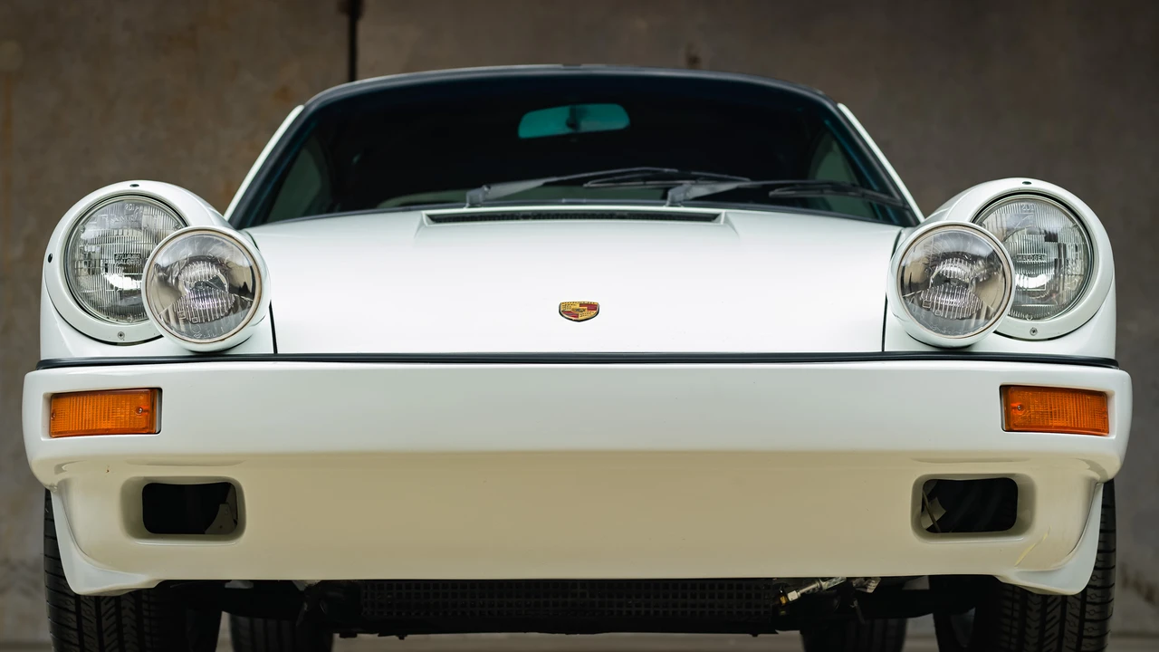 1985 Porsche 911 Carrera 3.2 - Image 30 of 31