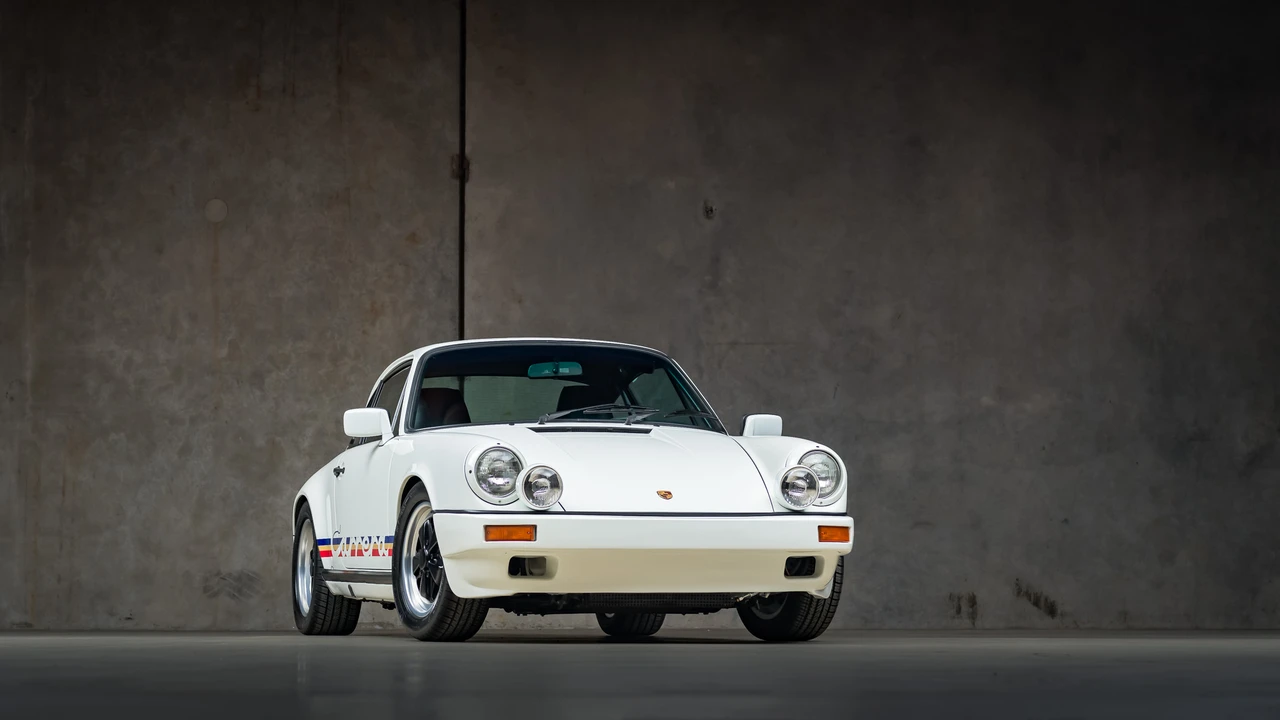 1985 Porsche 911 Carrera 3.2 - Image 5 of 31