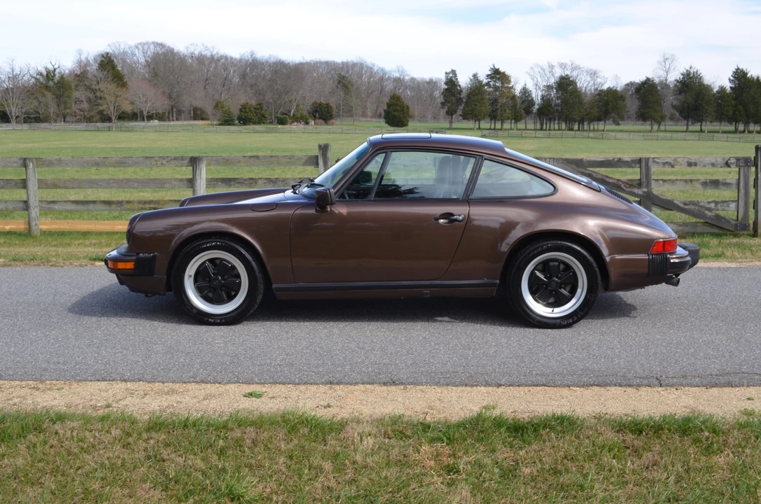 1985 Porsche 911 Carrera 3.2 - Image 3 of 31