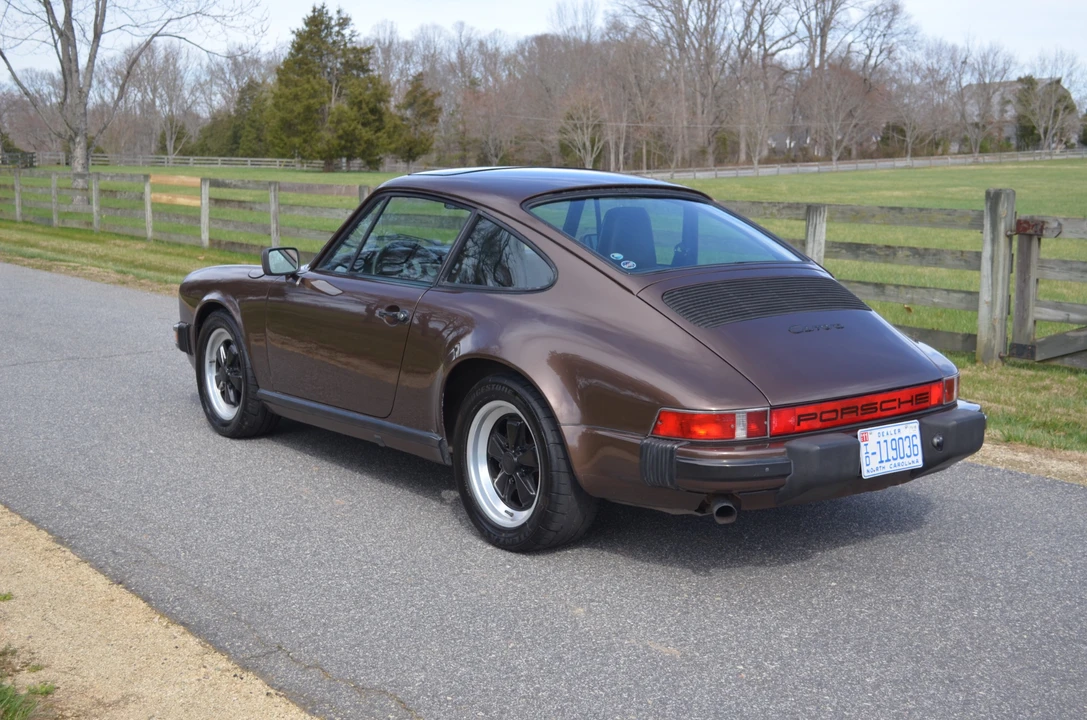 1985 Porsche 911 Carrera 3.2 - Image 6 of 31