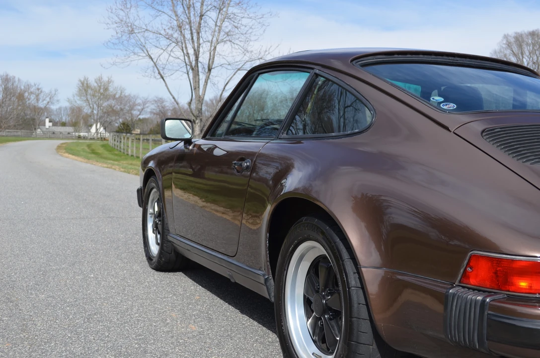 1985 Porsche 911 Carrera 3.2 - Image 13 of 31