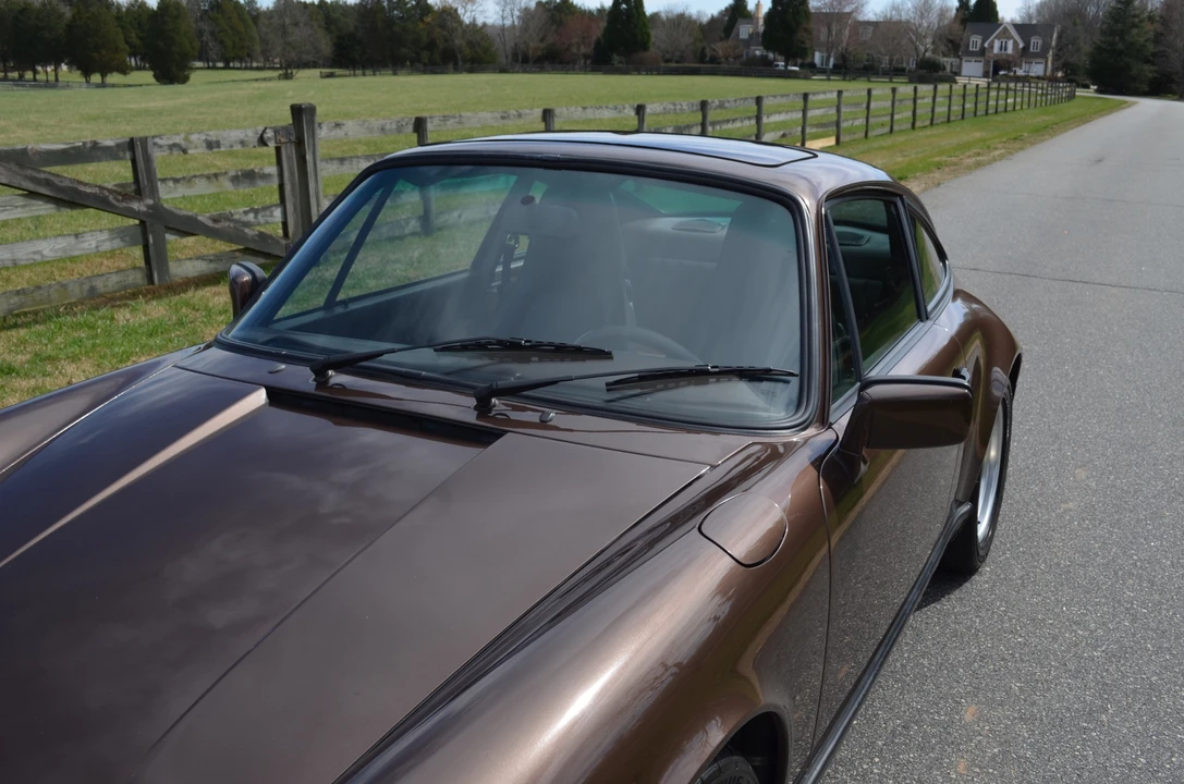 1985 Porsche 911 Carrera 3.2 - Image 17 of 31