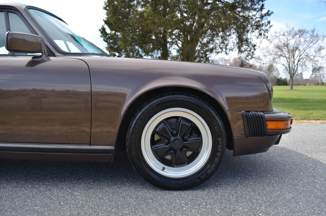 1985 Porsche 911 Carrera 3.2 - Image 20 of 31