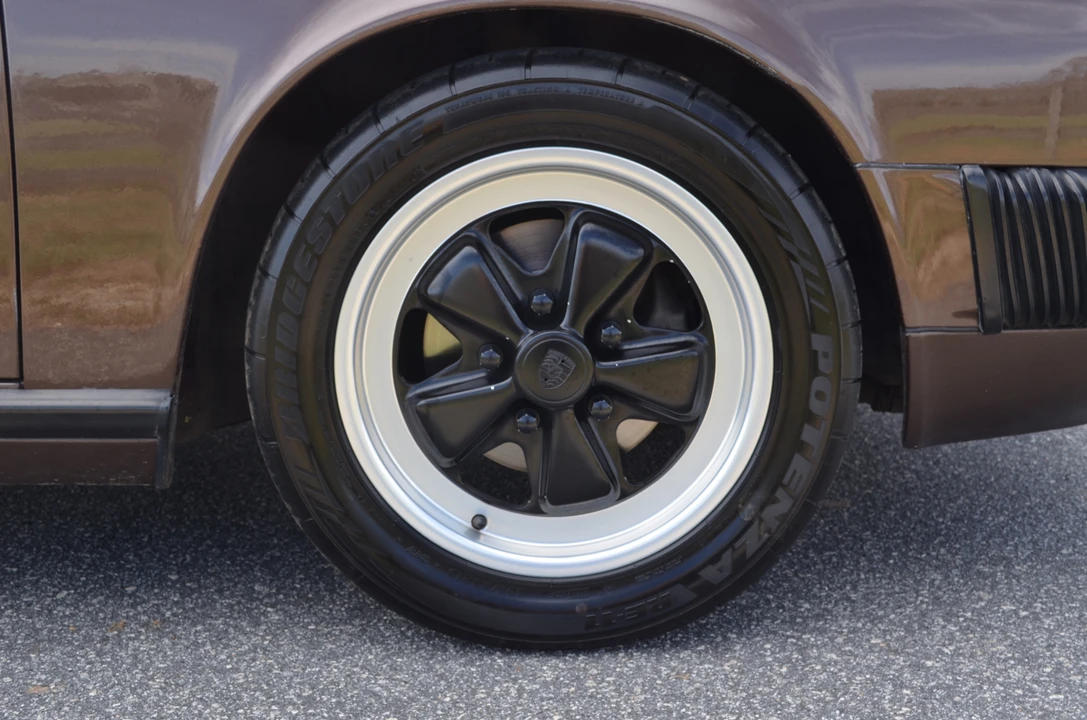 1985 Porsche 911 Carrera 3.2 - Image 27 of 31