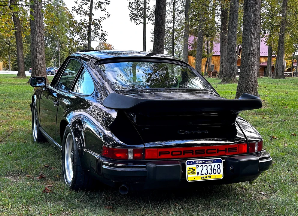 1985 Porsche 911 Carrera 3.2 - Image 9 of 31