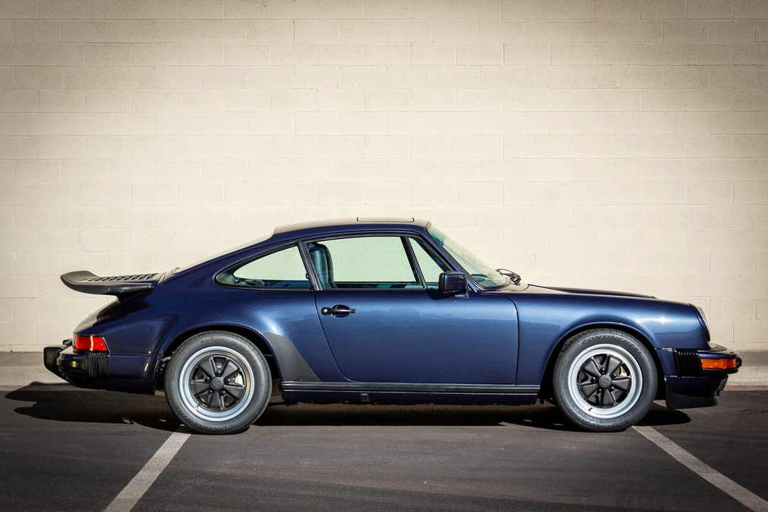 1985 Porsche 911 Carrera 3.2 - Image 13 of 31