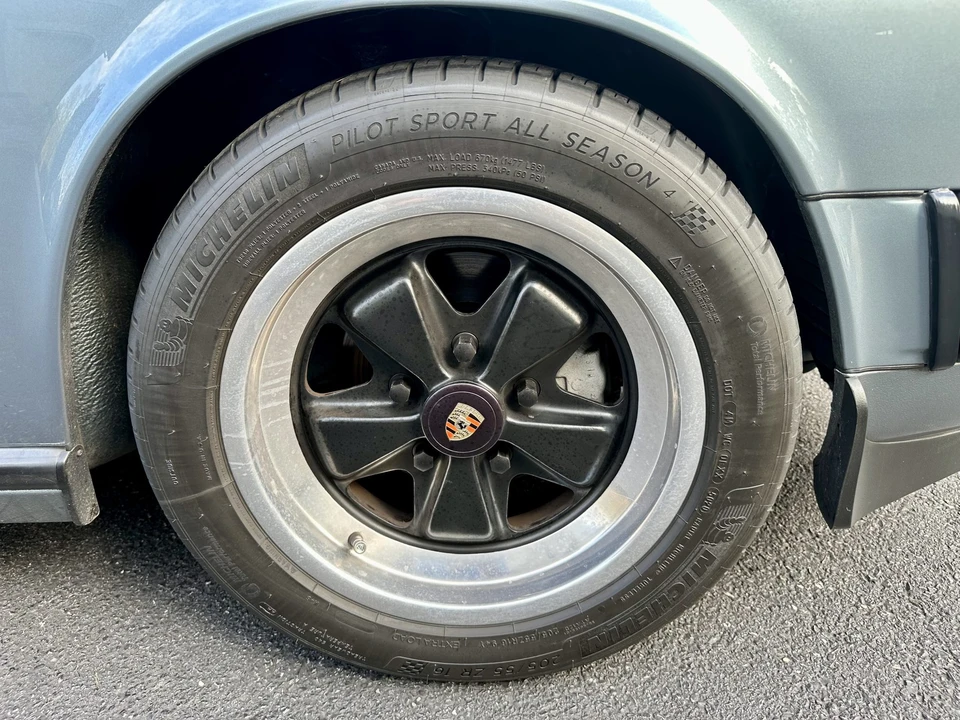 1985 Porsche 911 Carrera 3.2 - Image 27 of 31