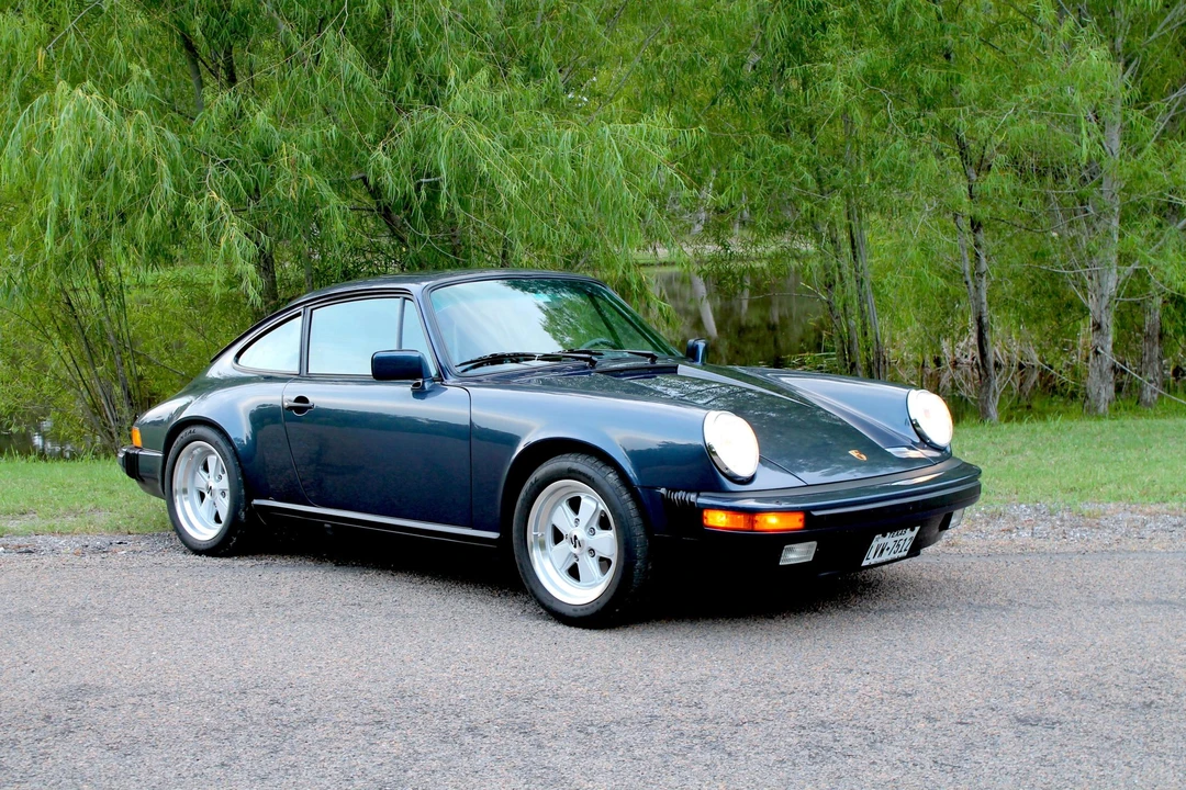1985 Porsche 911 Carrera 3.2 - Image 5 of 31