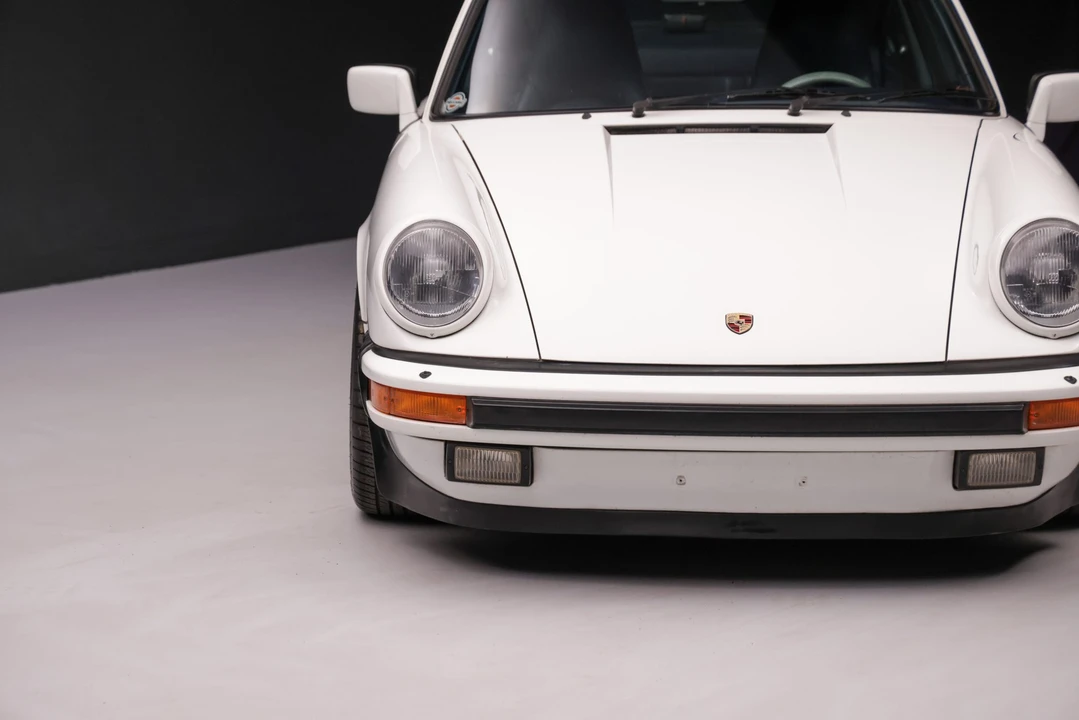 1985 Porsche 911 Carrera 3.2 - Image 16 of 31