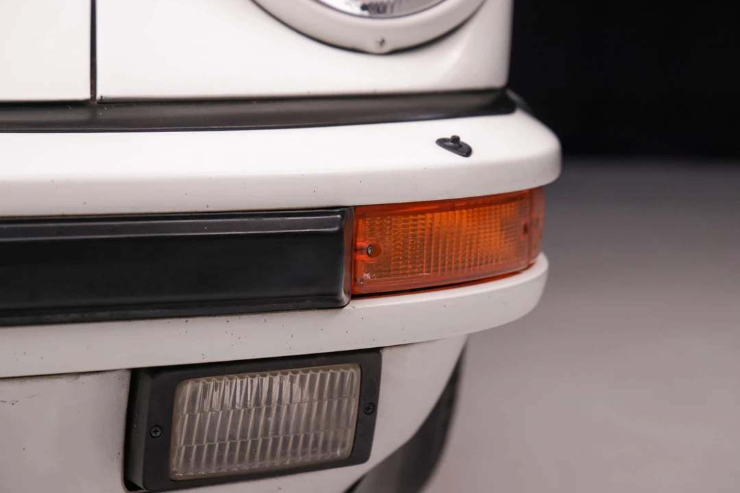 1985 Porsche 911 Carrera 3.2 - Image 23 of 31